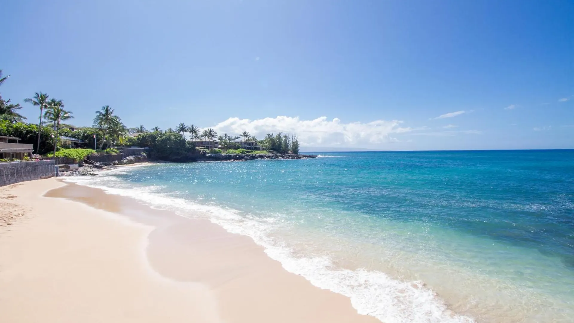 Views & Ac! Ks B6- Sullivan Kahana United States